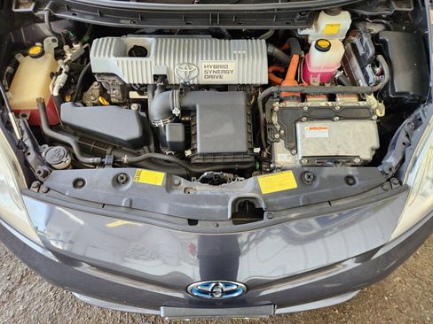 Used 2012 Toyota Prius Three FWD image 16