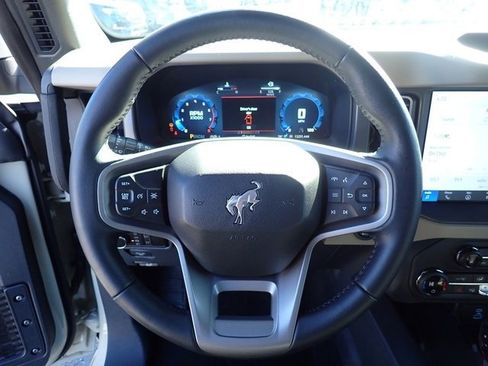 Used 2025 Ford Bronco Big Bend image 22