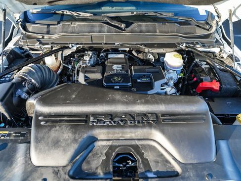 Used 2024 RAM 3500 Big Horn image 22