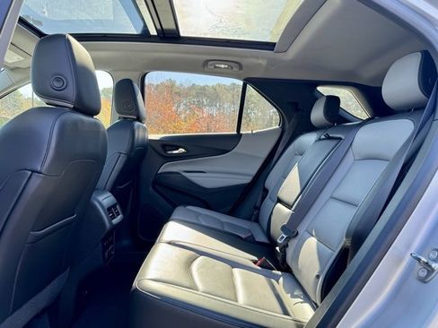 Used 2018 Chevrolet Equinox Premier image 27