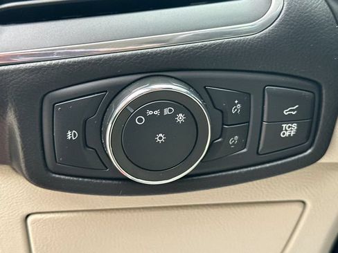 Used 2020 Ford Edge Titanium w/ Equipment Group 301A AWD/4WD image 29