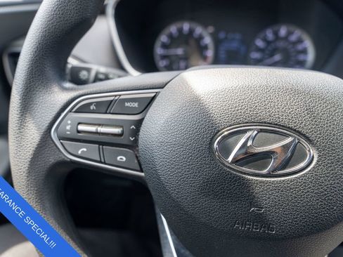 Used 2020 Hyundai Santa Fe SE image 21