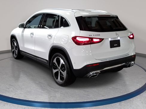 Used 2026 Mercedes-Benz GLA 250 4MATIC image 8