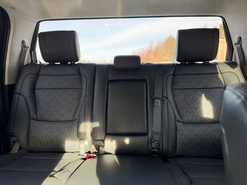 Used 2024 Toyota Tundra Limited image 29