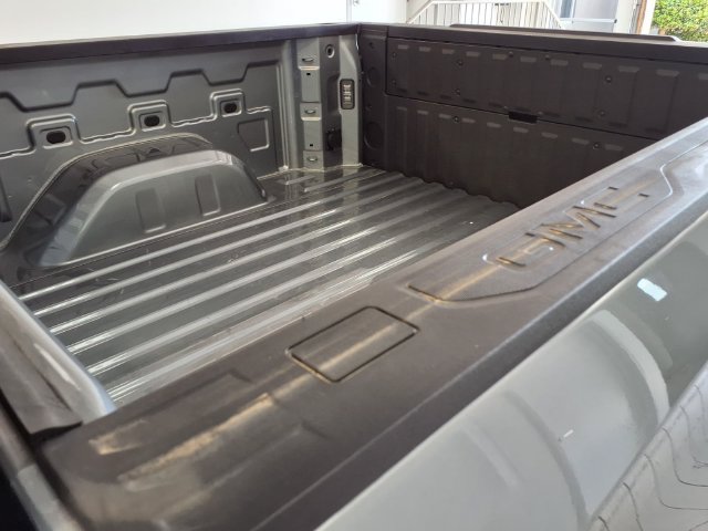 Used 2023 GMC Sierra 1500 SLE w/ Preferred Package RWD image 22