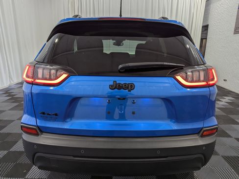 Used 2021 Jeep Cherokee Latitude Plus AWD/4WD image 7