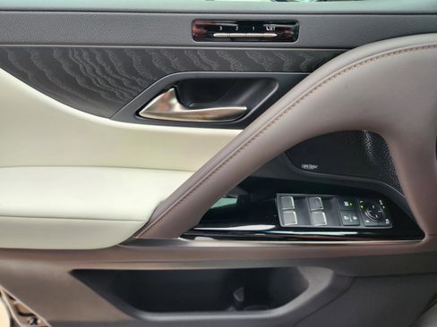 New 2026 Lexus LX 600 4WD w/ Luxury Package image 16