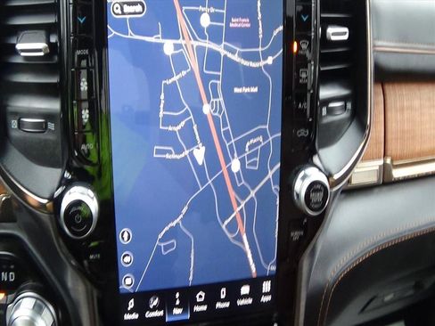 Certified 2024 RAM 1500 Limited w/ Bed Utility Group image 28