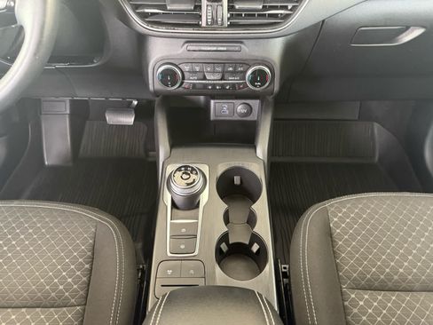 Certified 2023 Ford Escape Active AWD/4WD image 10
