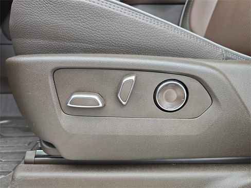 Certified 2026 GMC Sierra 3500 Denali w/ Denali Reserve Package image 19