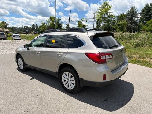 Used 2016 Subaru Outback 2.5i Premium AWD/4WD image 13