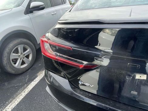 Used 2025 Toyota Camry SE FWD image 10