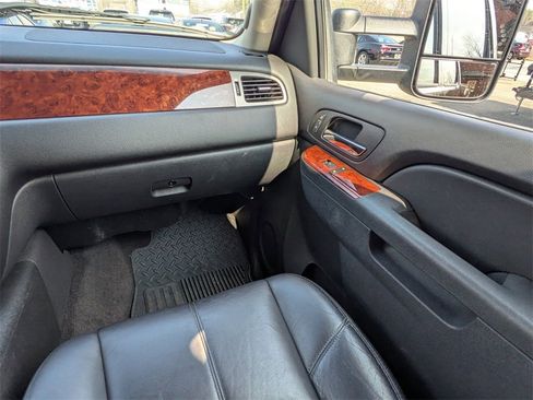 Used 2011 Chevrolet Silverado 2500 LTZ w/ LTZ Plus Package image 16