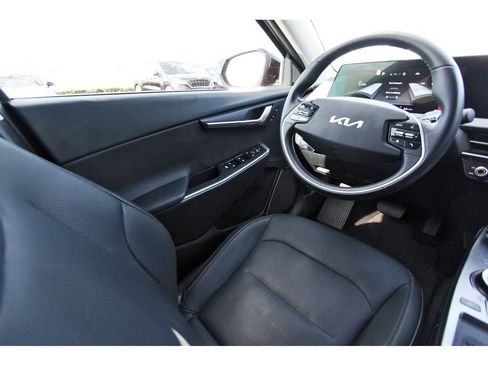 Certified 2023 Kia EV6 Wind RWD image 9