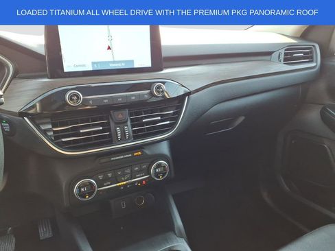 Used 2020 Ford Escape Titanium w/ Titanium Premium Package 2.0 image 28