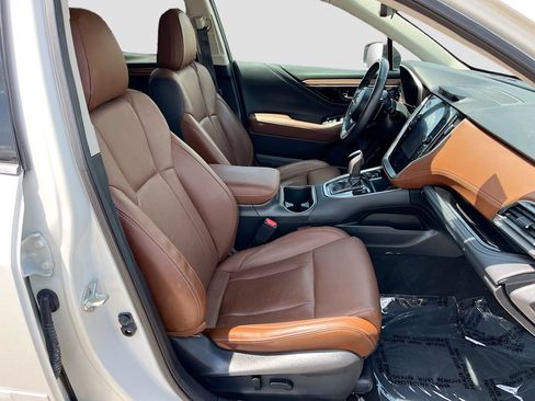 Used 2025 Subaru Outback Touring XT w/ Popular Package #2 AWD/4WD image 30