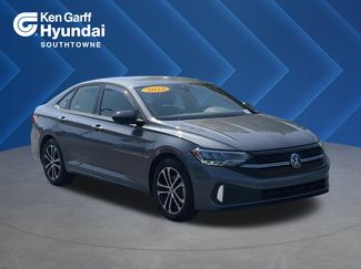 Used 2023 Volkswagen Jetta Sport image 1