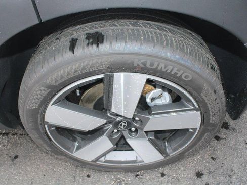 Used 2026 Hyundai Santa Fe Limited image 8