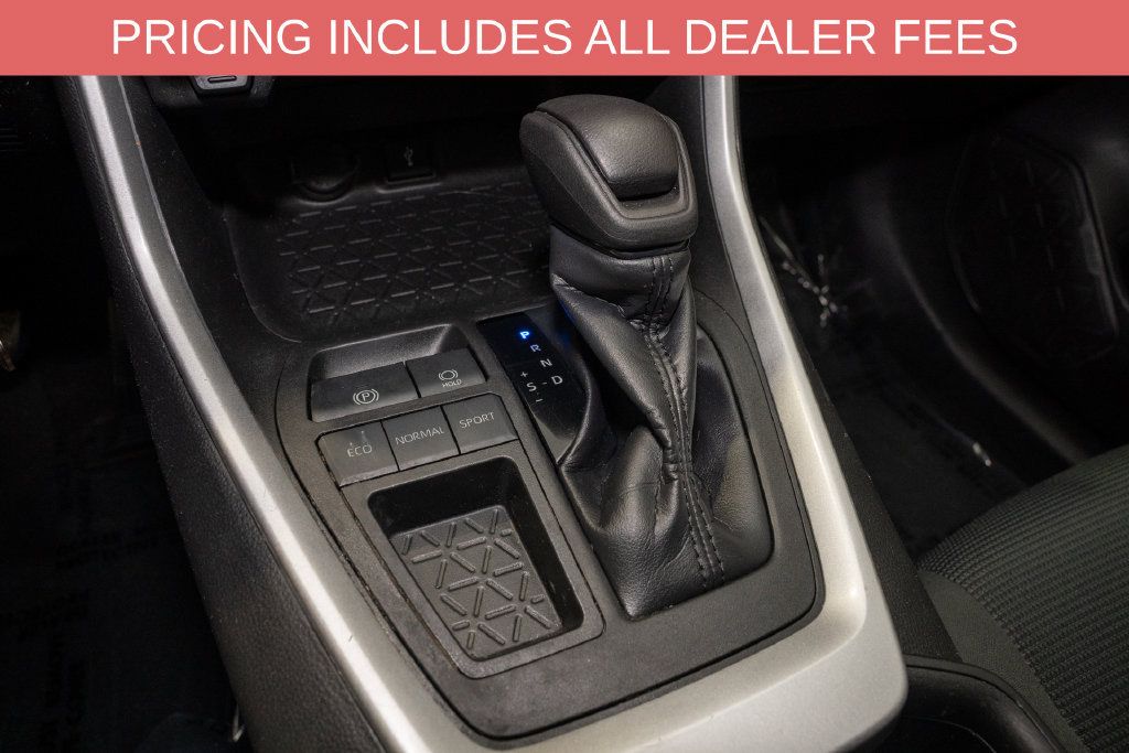 Certified 2022 Toyota RAV4 LE FWD image 15
