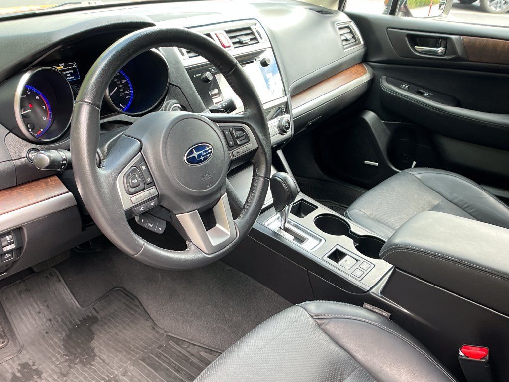 Used 2017 Subaru Outback 2.5i Limited AWD/4WD image 10