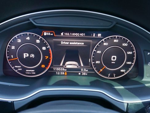 Used 2017 Audi Q7 3.0T Premium Plus w/ Premium Plus Package image 15