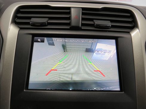 Used 2016 Ford Fusion SE w/ Equipment Group 202A FWD image 19