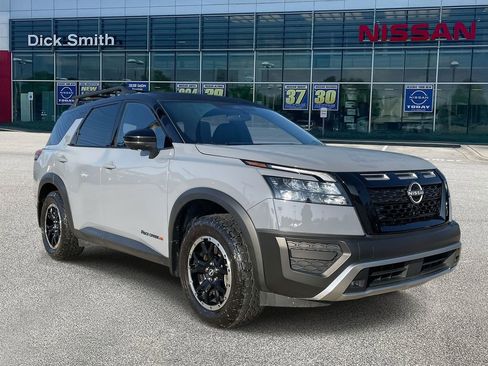 Used 2024 Nissan Pathfinder Rock Creek image 1