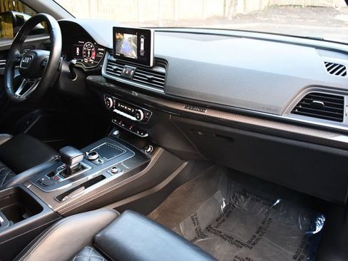 Used 2018 Audi SQ5 Premium Plus w/ S Sport Package image 31