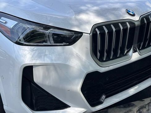 Used 2023 BMW X1 xDrive28i w/ Premium Package AWD/4WD image 2