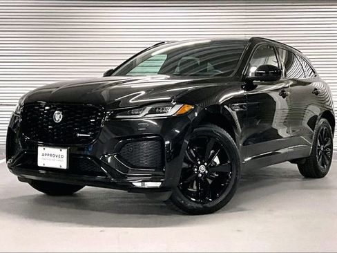 Used 2025 Jaguar F-PACE R-Dynamic S image 1