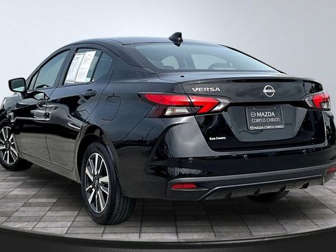 Used 2025 Nissan Versa SV FWD image 5