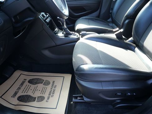 Used 2019 Buick Encore Preferred image 13