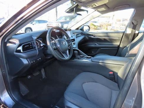 Used 2023 Toyota Camry LE image 2