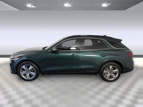 Used 2022 Genesis GV70 3.5T Sport w/ Sport Advanced Package AWD/4WD image 2