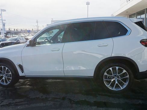 New 2026 BMW X5 xDrive40i w/ Climate Comfort Package image 8