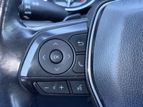 Used 2018 Toyota Camry SE w/ Moonroof Package FWD image 15