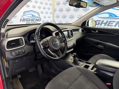 Used 2017 Kia Sorento AWD w/ LX V6 Convenience Package image 14