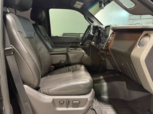 Used 2014 Ford F250 Lariat w/ Lariat Interior Package AWD/4WD image 17