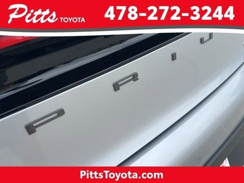 New 2026 Toyota Prius LE image 2