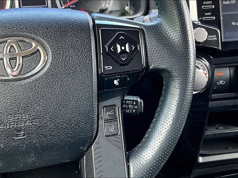 Used 2021 Toyota 4Runner TRD Off-Road Premium AWD/4WD image 24