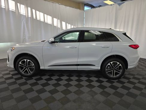 New 2025 Audi Q5 Premium image 3