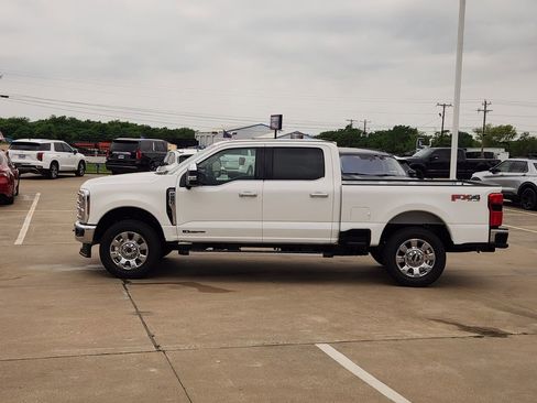 New 2026 Ford F250 Lariat image 3