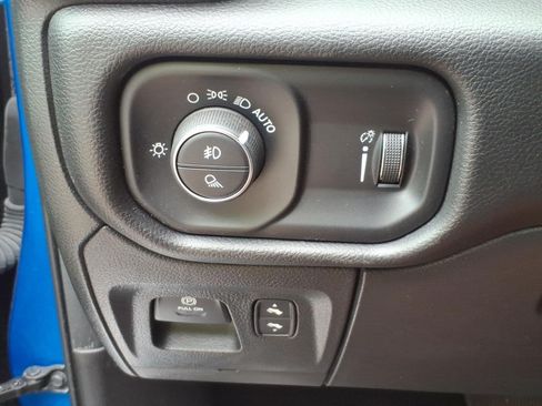 Used 2023 RAM 1500 Big Horn AWD/4WD image 13