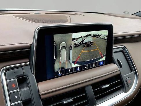 Used 2023 Chevrolet Tahoe High Country AWD/4WD image 11