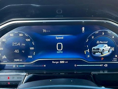 Certified 2025 Chevrolet Silverado 1500 LT Trail Boss w/ Convenience Package II image 29