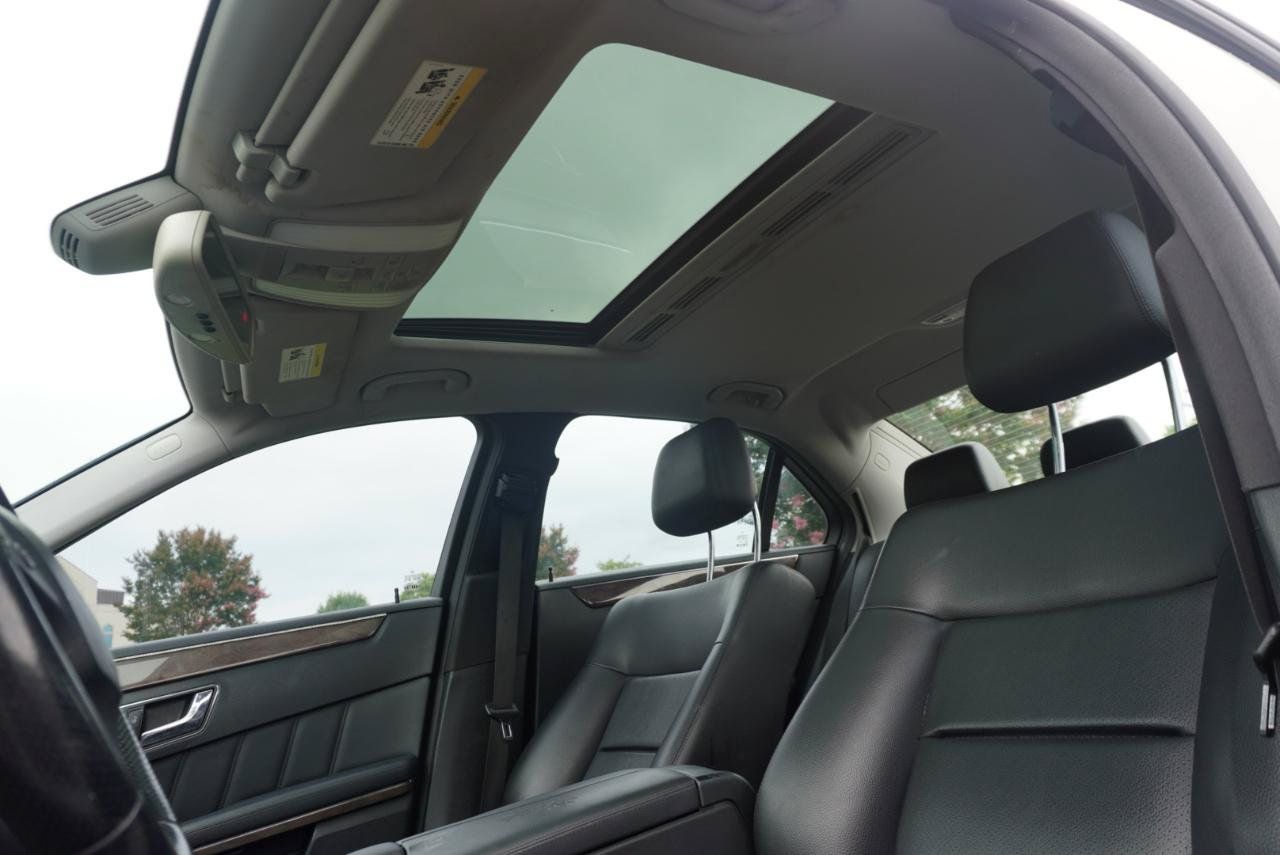 Used 2011 Mercedes-Benz E 350 4MATIC Sedan image 12