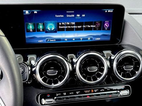 Certified 2026 Mercedes-Benz GLA 250 image 21