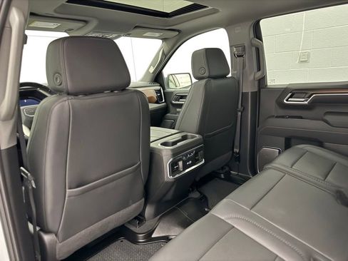 Used 2025 GMC Sierra 1500 Denali AWD/4WD image 36