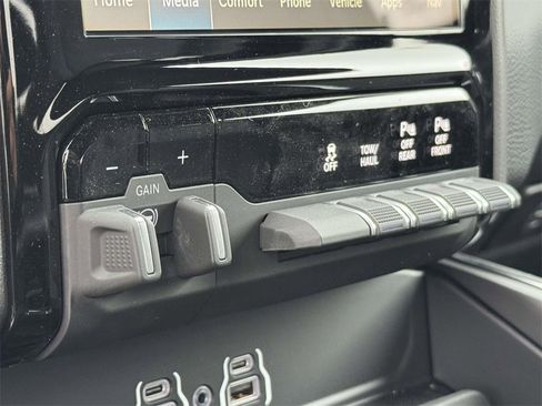 New 2026 RAM 2500 Big Horn image 18