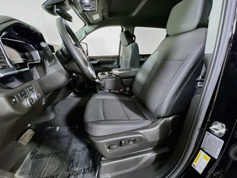 Used 2025 GMC Sierra 2500 SLE image 20